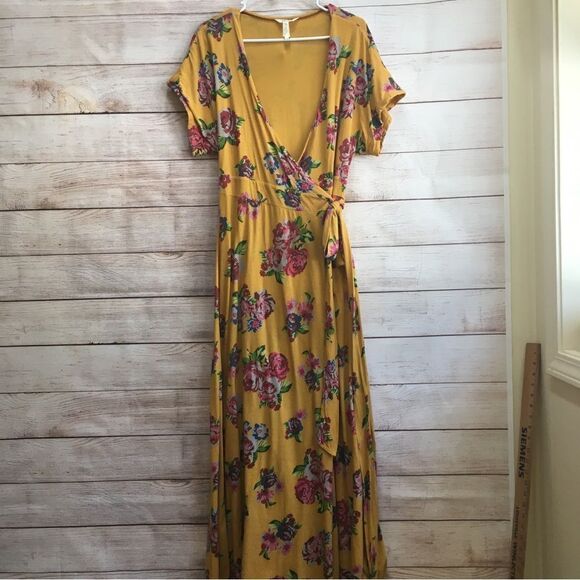 MATILDA JANE ALANA MAXI WRAP DRESS IN YELLOW FLORAL - Picture 11 of 14